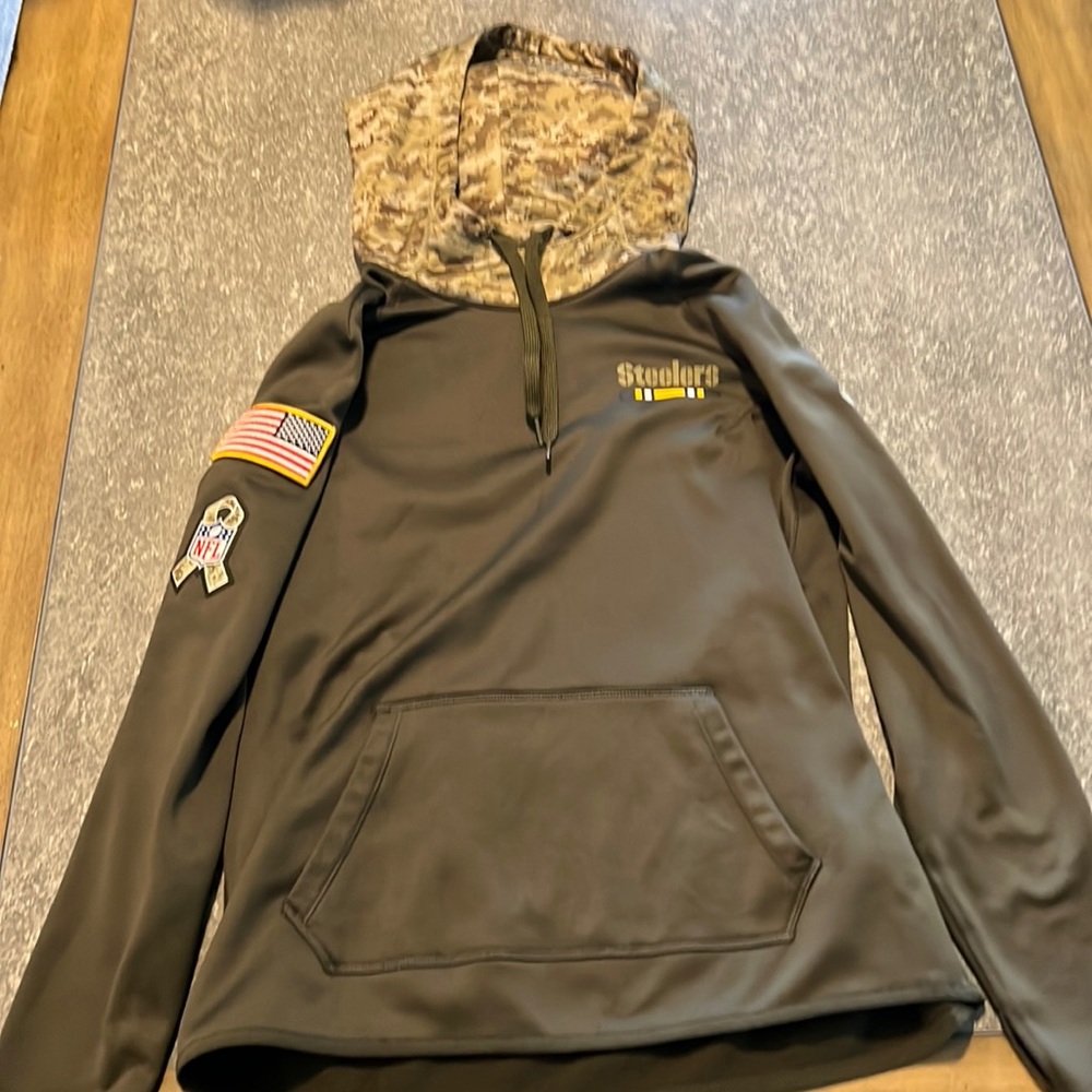 Women’s S Nike NFL Steelers Salute to Service hoodie